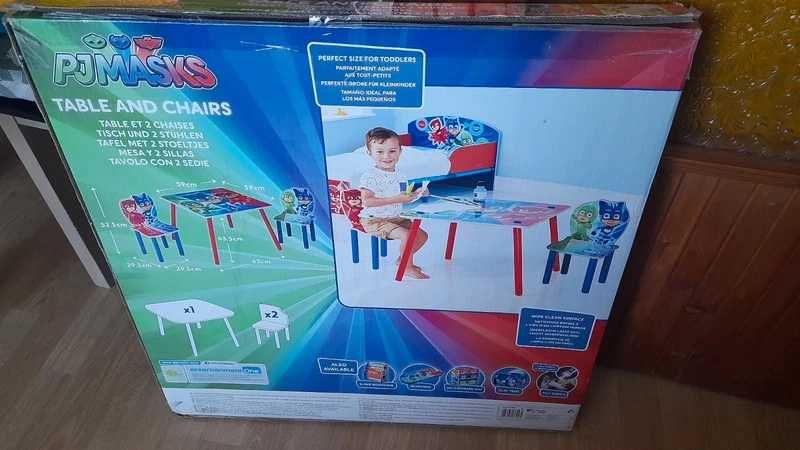 Stół stolik dla dzieci + 2 krzesła PJ Masks 18m+