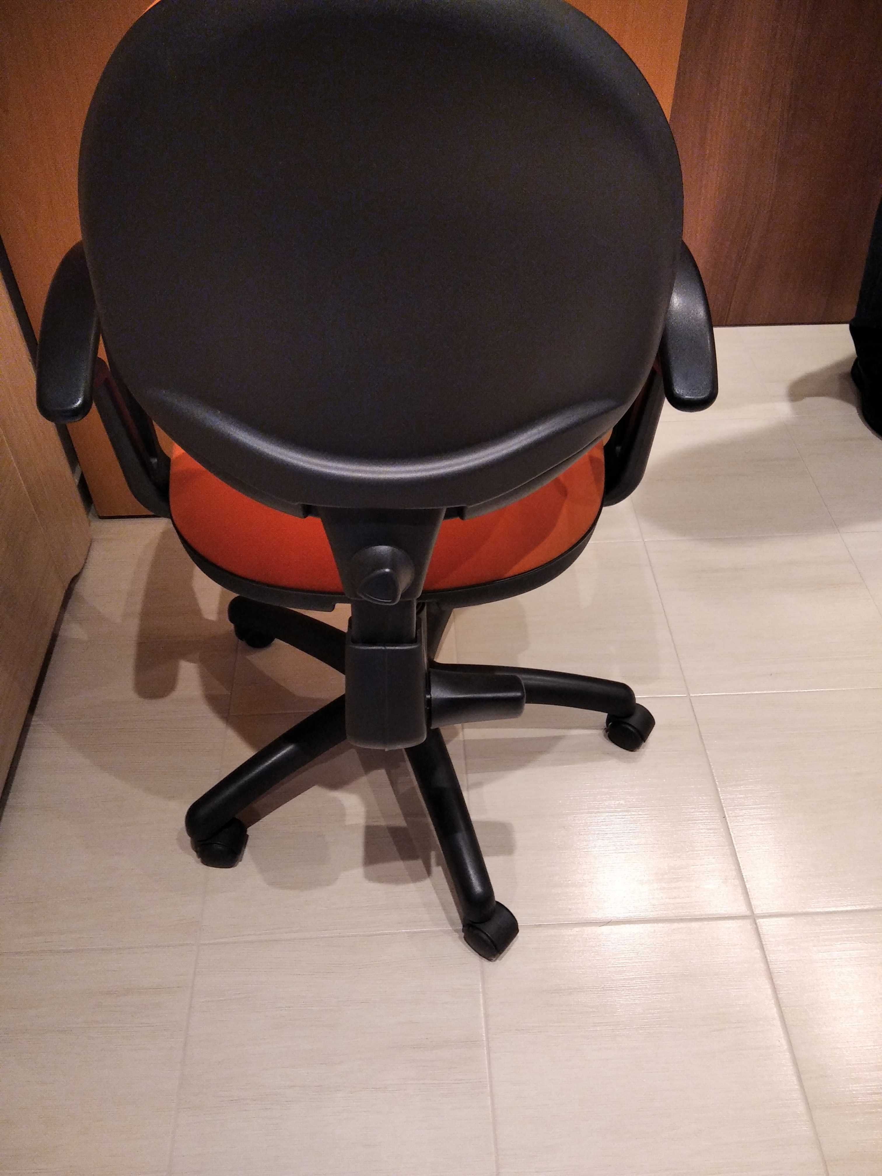 Krzesło biurkowe smart nowy styl