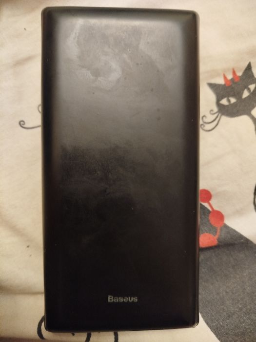 Baseus павербанк 1.5 років в користуванні 60 разів+-