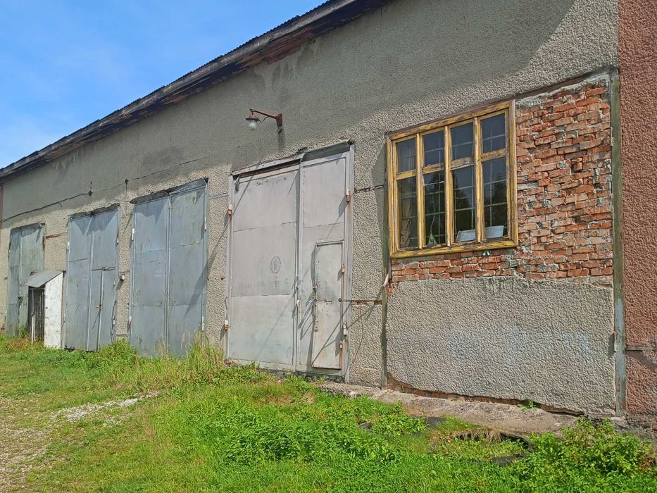 Приміщення склад гаражі