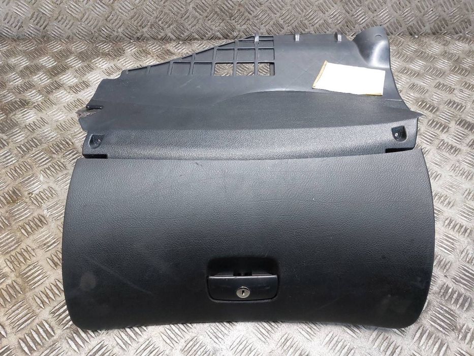 SCHOWEK PASAŻERA VOLKSWAGEN PASSAT B5 3B1857101