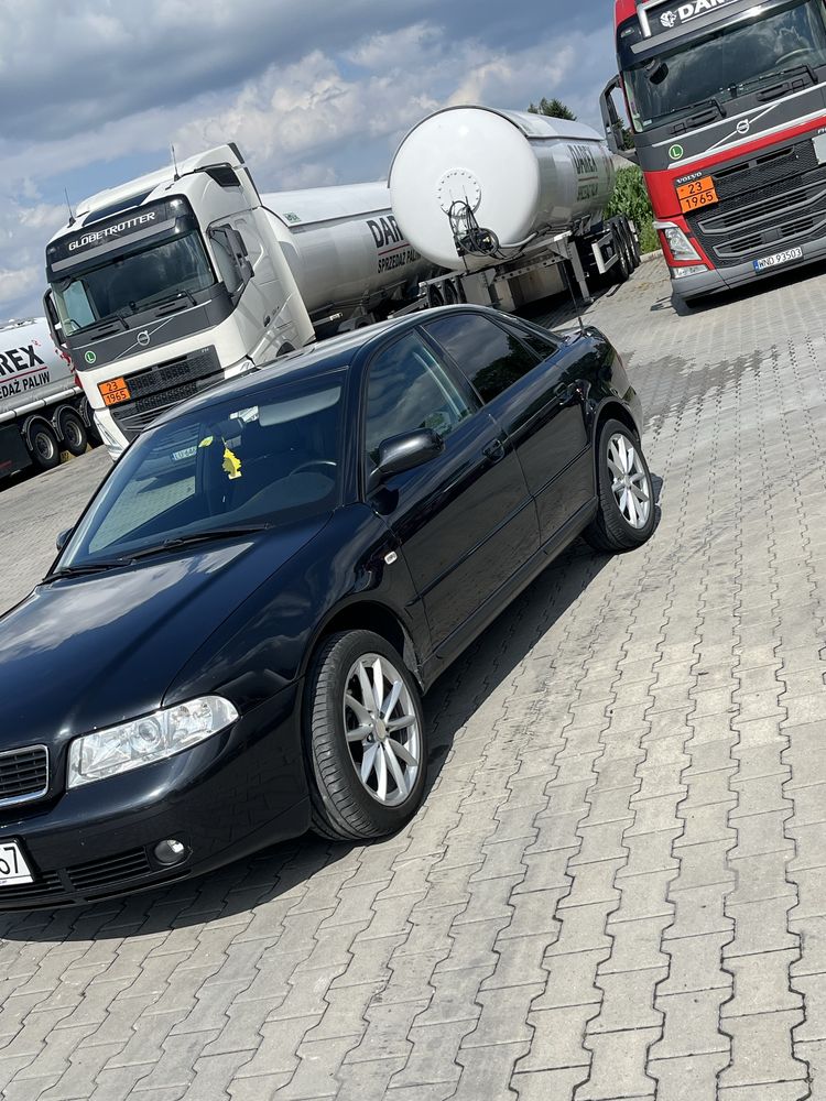 Audi A4 B5 1.8 benzyna |Climatronic | Alufelgi  | zdrowa |