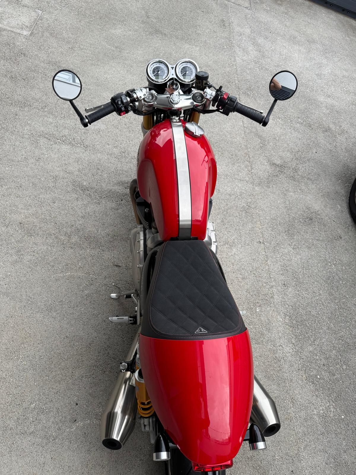 Triumph Thruxton R