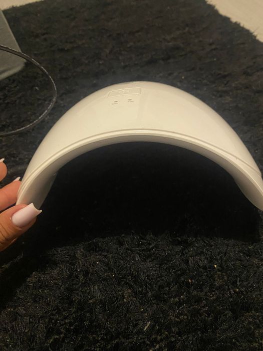 Cabine de unhas e broca