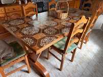 Mesa de jantar com 6 cadeiras