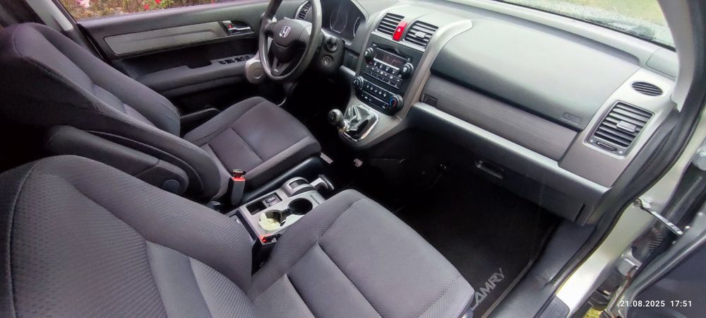 Продам Honda CR-V