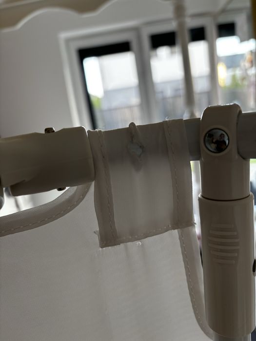 Barierka zabezpieczajaca lozko