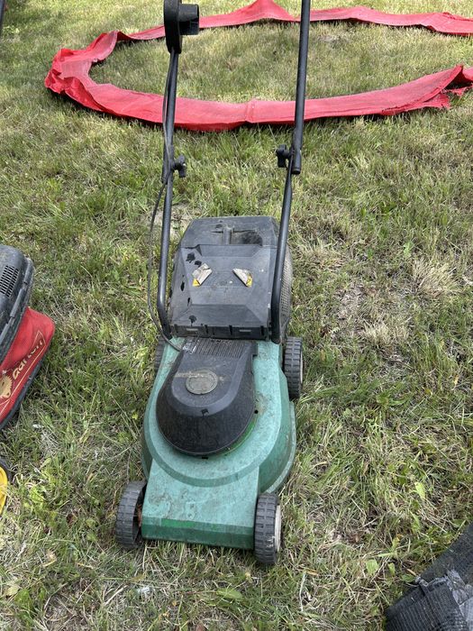 Kosiarka spalinowa i elektryczna