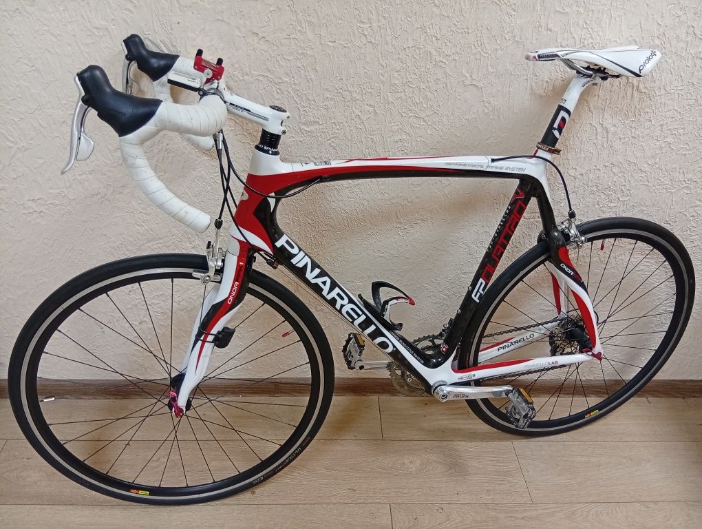 Pinarello Quattro. шоссейный велосипед