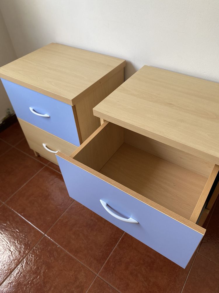 secretaria c/caideira e mesa de cabeceira