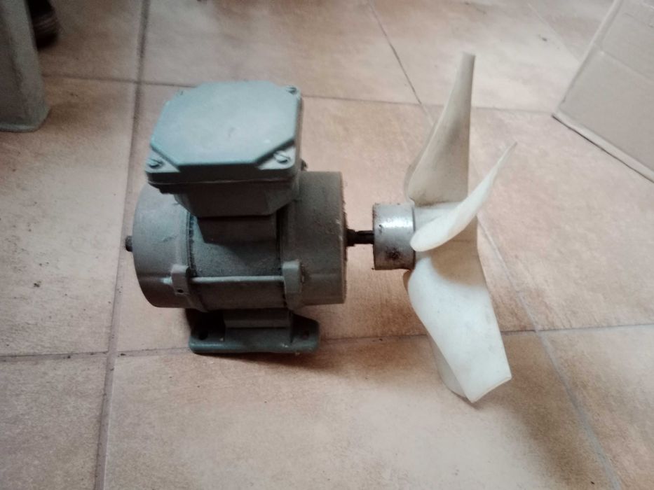silnik elektryczny z wentylatorem