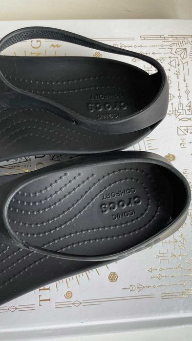 czarne japonki crocs serena flip W5 (35/36)