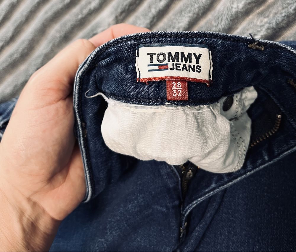 Dżinsy Tommy Hilfiger W28L32