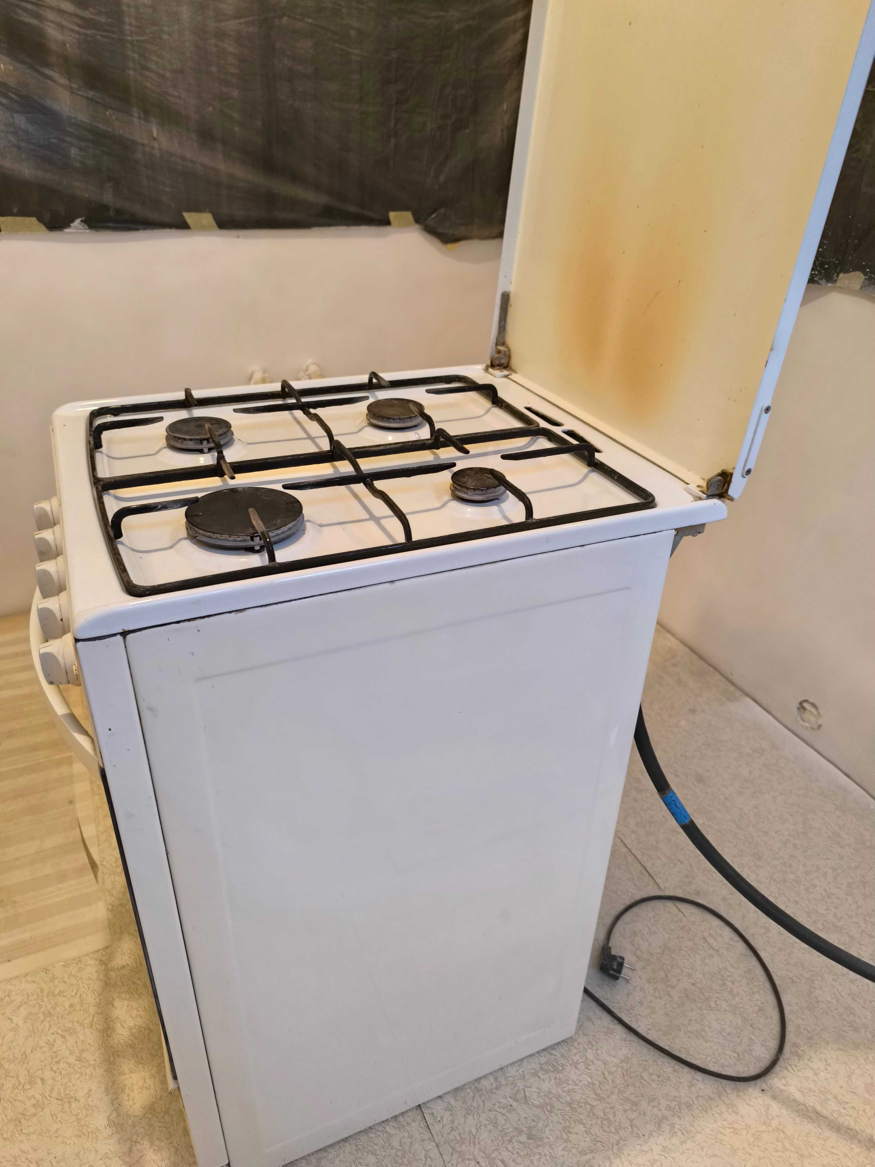 Продам газову плиту