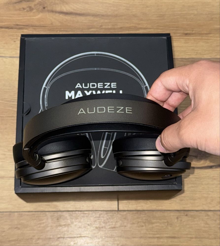 Audeze Maxwell — Преміальні бездротові ігрові навушники