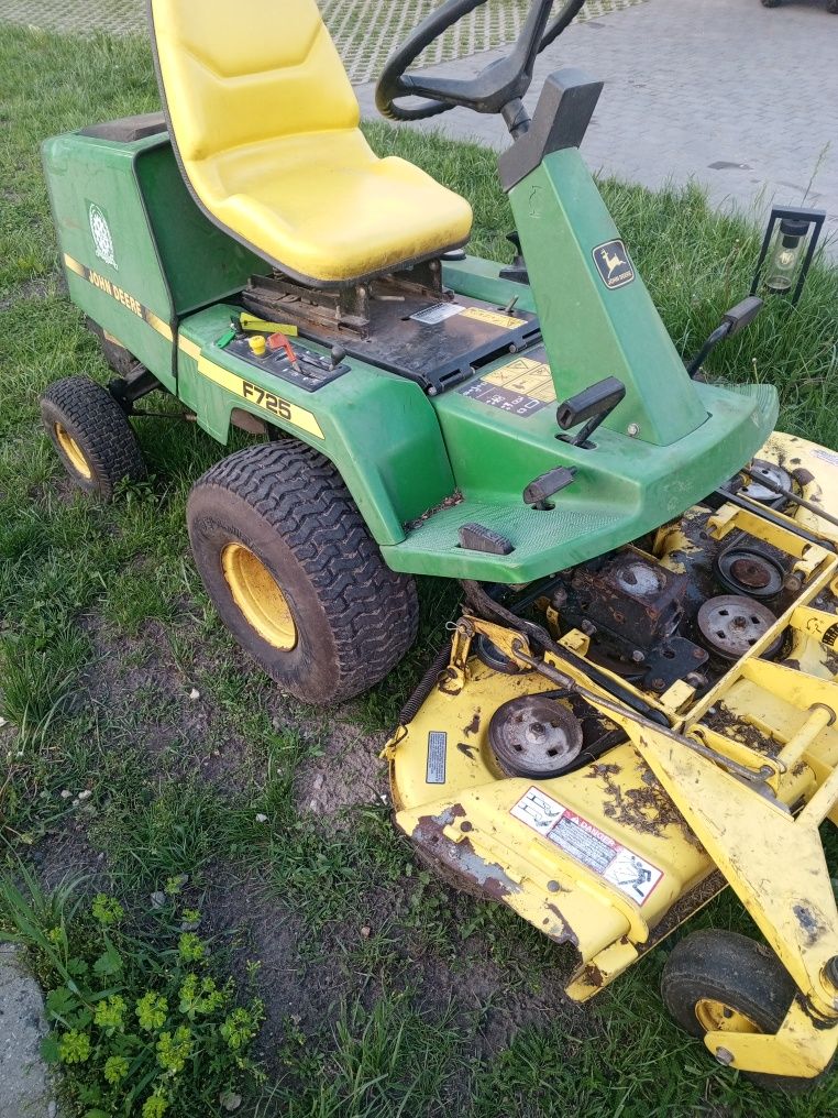 John Deere F725 traktorek kosiarka raider 3noze kawasaki 20km mulczer