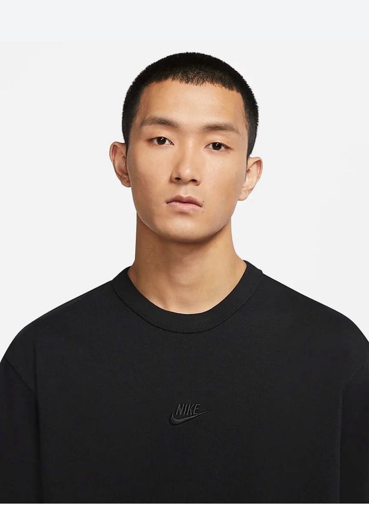 Футболка Nike Sportswear Premium Essentials