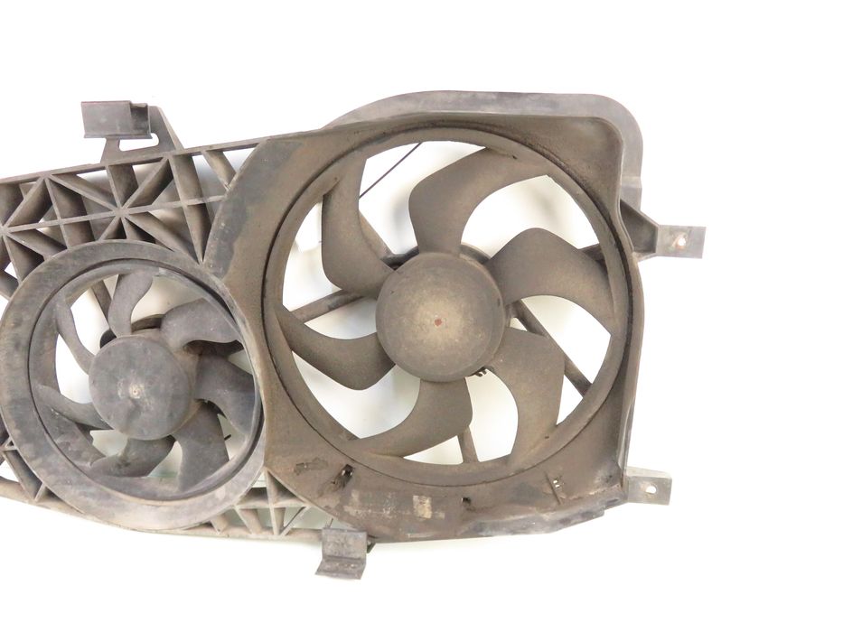 Wentylator Chłodnicy Opel Vivaro A 2.5 Dti