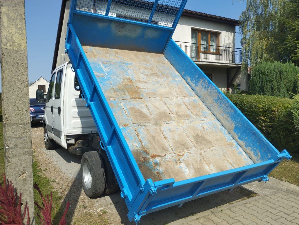 Iveco Daily 35C14 wywrotka Kiper 7 os. 2.8 na linkę 107 KM blizniak