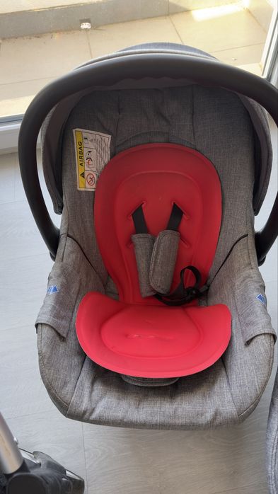 Carrinho de bebé Trio