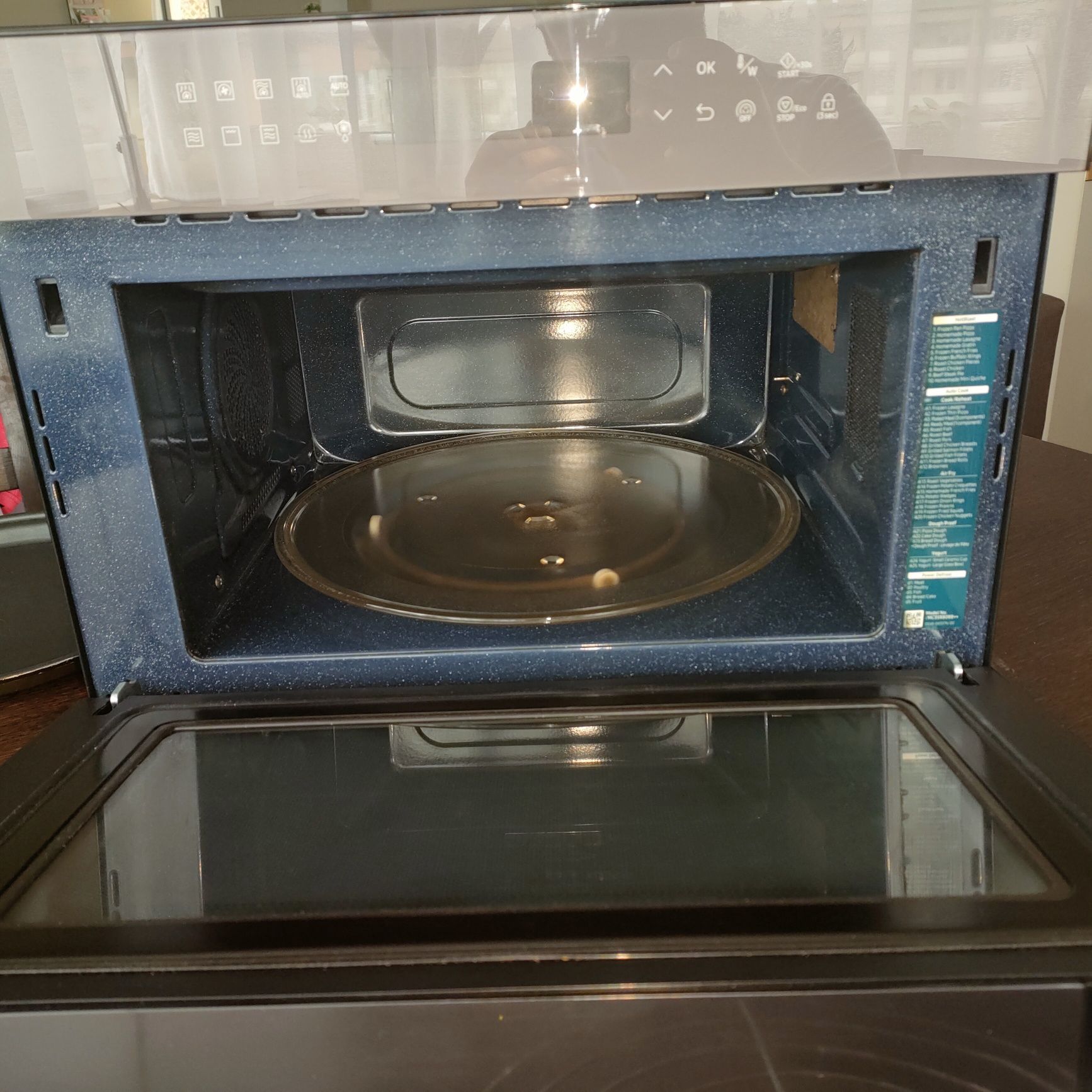 Kuchenka mikrofalowa Samsung MC35R8088CC 35L 900W