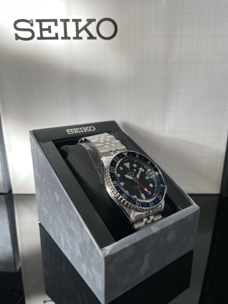 Zegarek Seiko 5 Sports GMT Blueberry SSK003K1