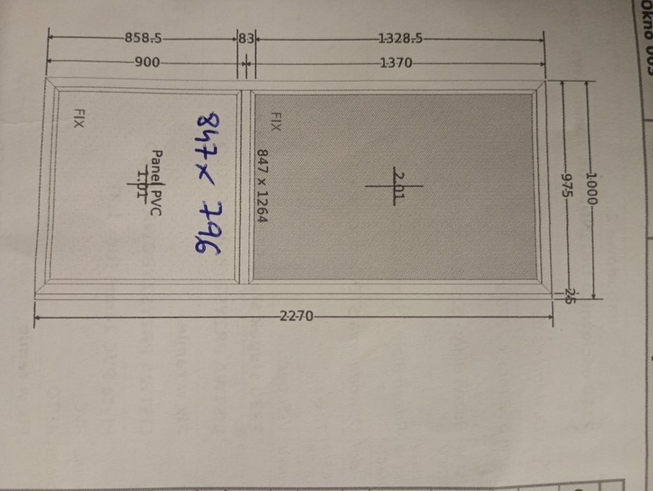 Witryna wewnątrz-sklepowa.