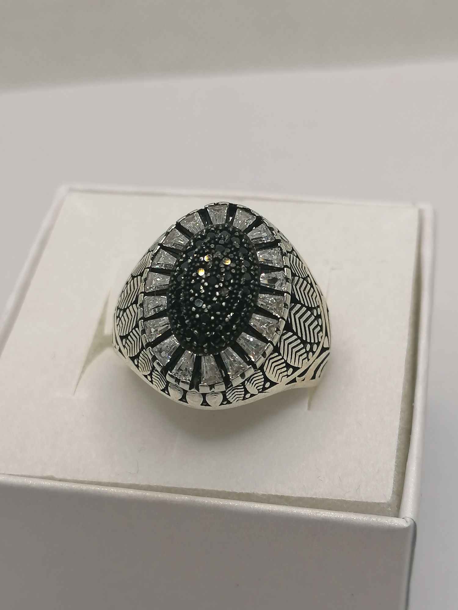Srebrny sygnet vintage z kamieniem Zircon, roz.21 srebro 925