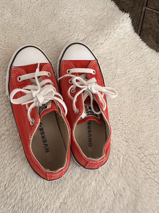 Converse r. 32 • klasyczne czerwone • bardzo dobry stan