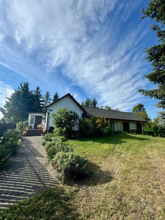 Dom na przestronnej działce – 1618 m² – gotowy do zamieszkania! Dęblin