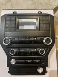 Ford mustang  sync 2