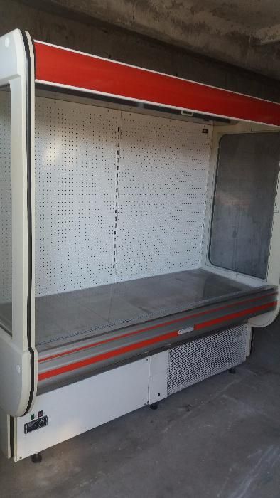 Регал холодильный Эверест