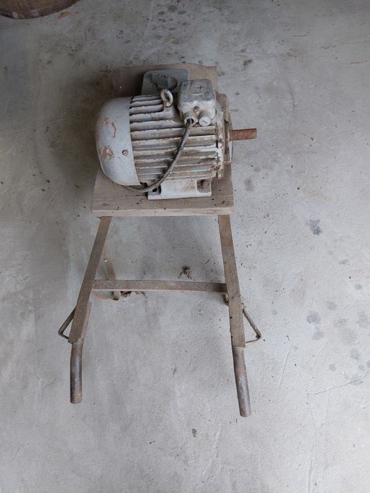 Sprzedam Silnik 7,5kw