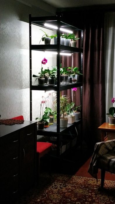 Стелаж розборний металевий під квіти для дома, на балкон в теплицю