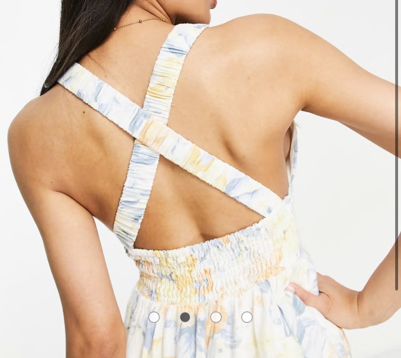 Sukienka Abercrombie & Fitch ze scrunchie straps i kwiatami