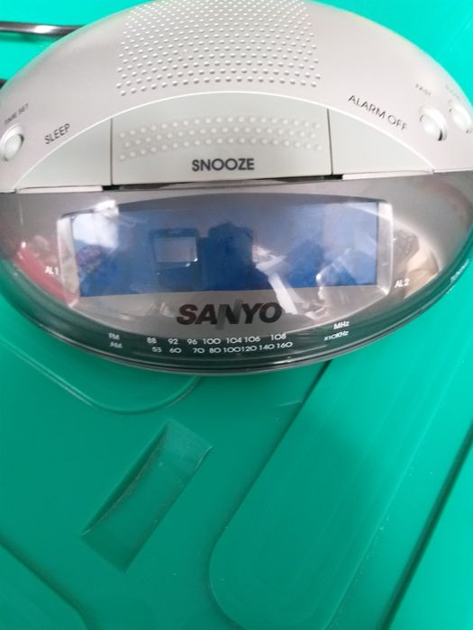 rádio despertador sanyo