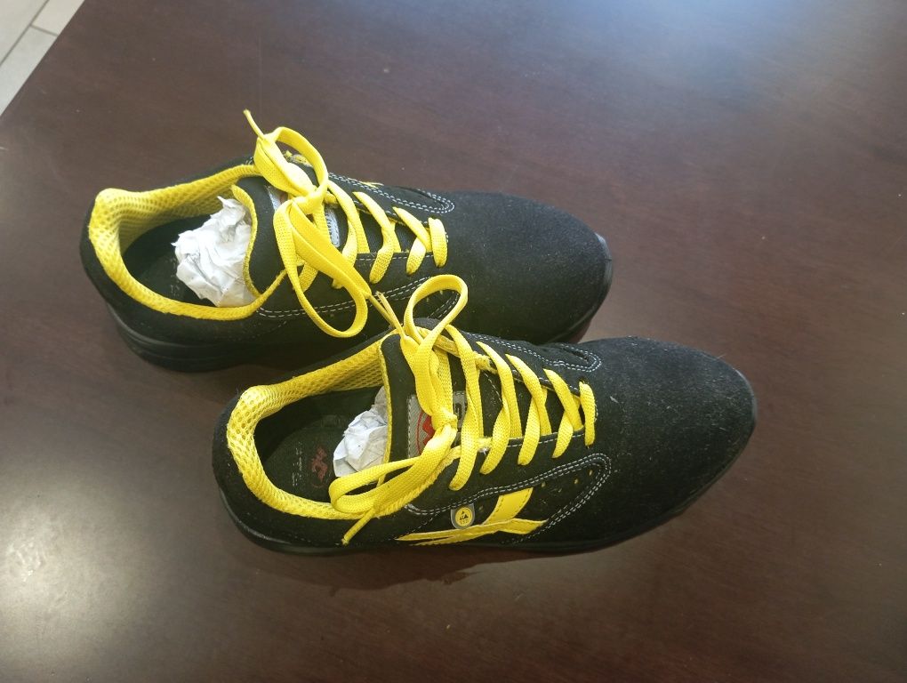 Buty ochronne  FTG SOCCER S1P SRC roz. 37