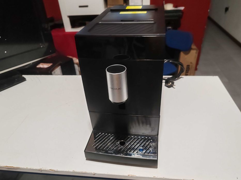 Maquina de cafe automatica de Grão