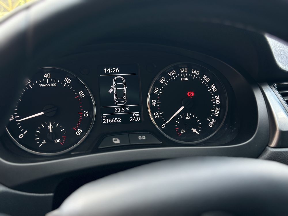 Продам SKODA RAPID 1.2TSI 2015 рік
