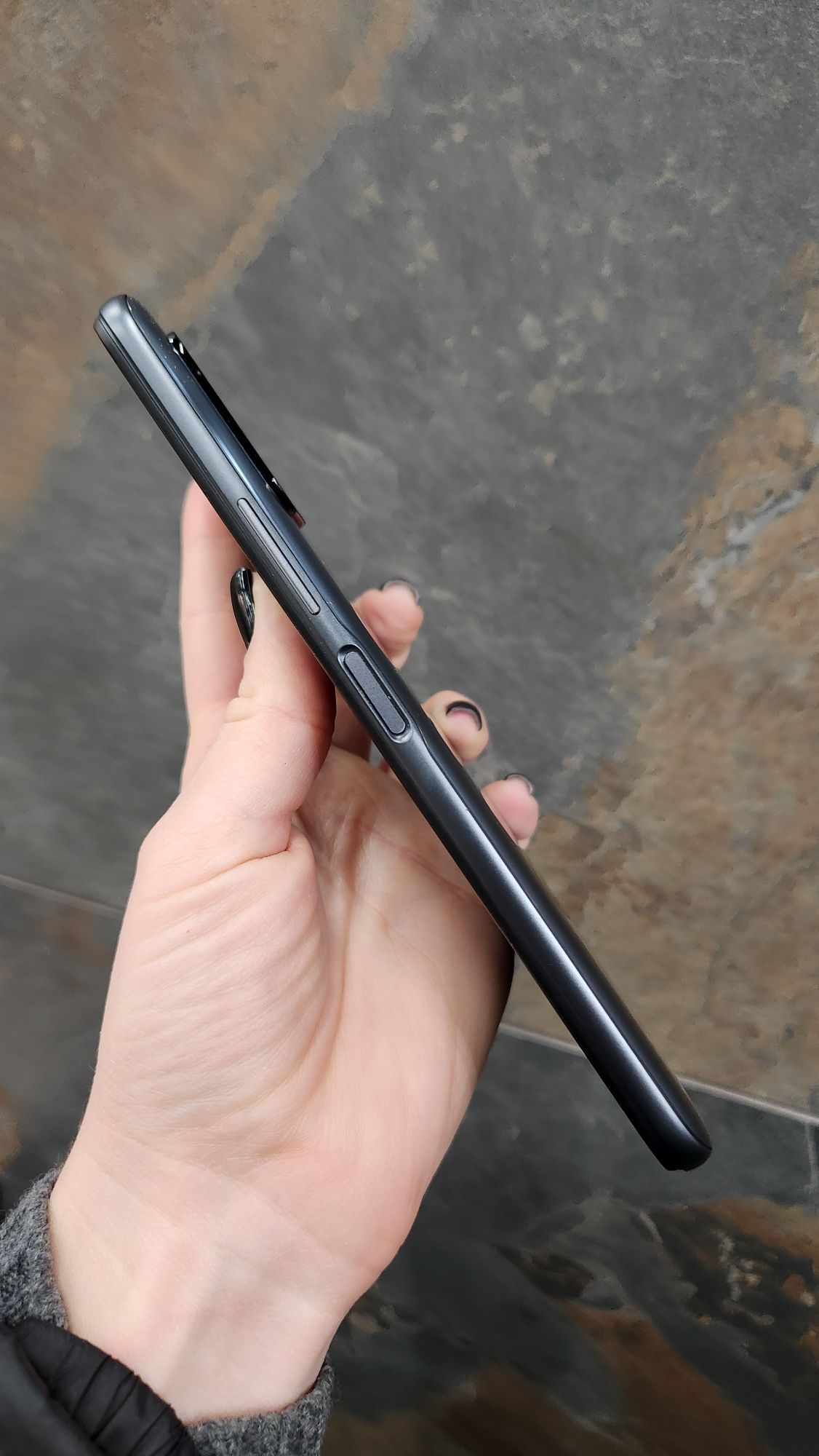 Xiaomi Redmi Note 10T 5G 4/64 space grey

Продаю