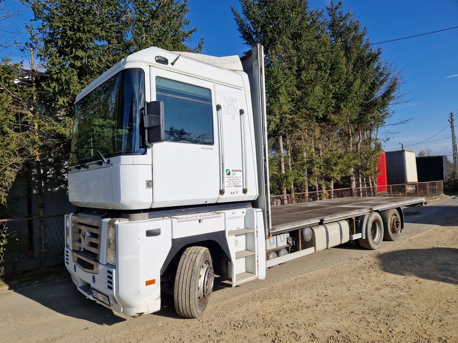 Renault magnum 6x2 440 dxi volvo pomoc drogowa najazd platforma