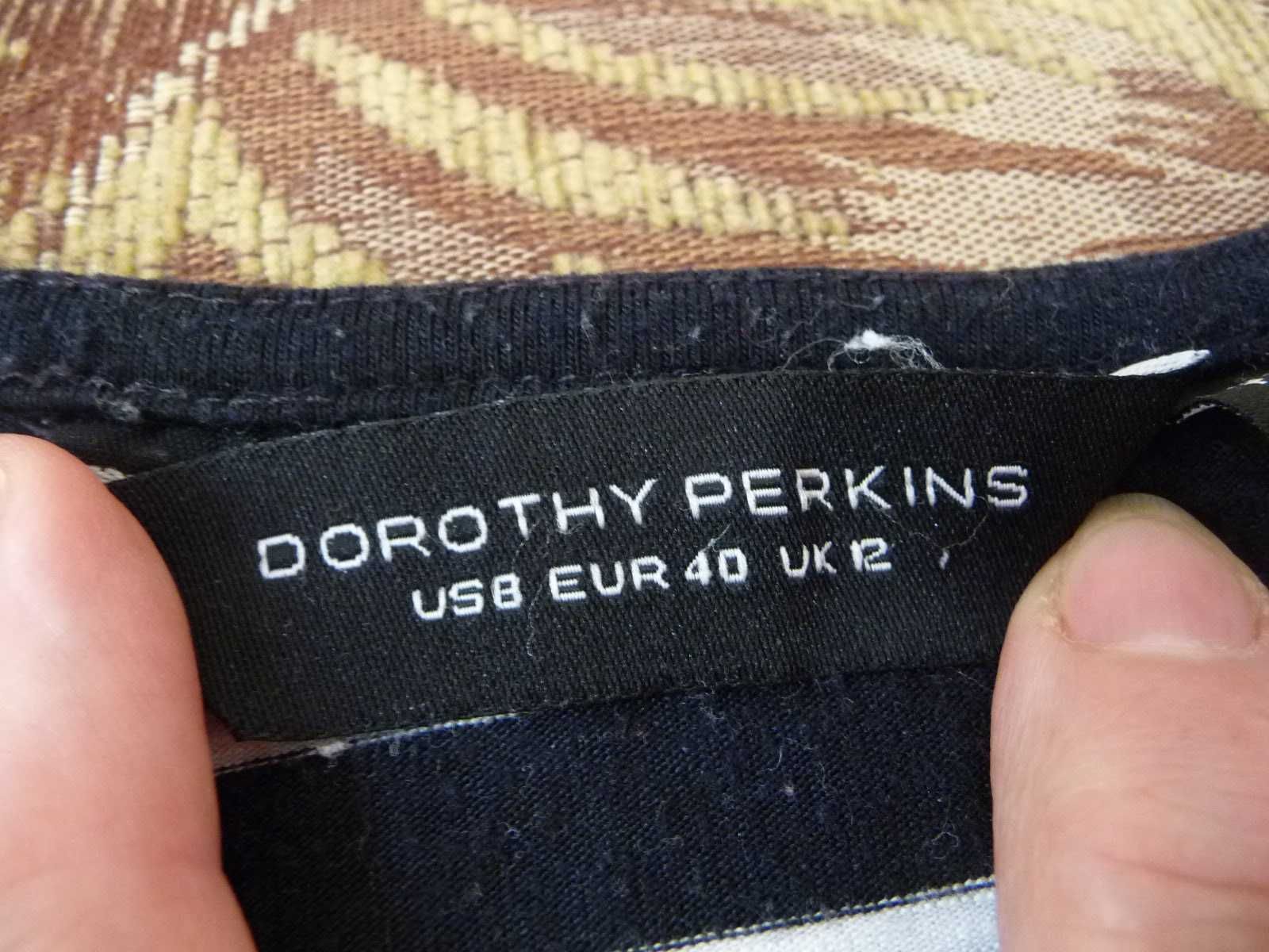 Стильная яркая футболка "Dorothy Perkins"