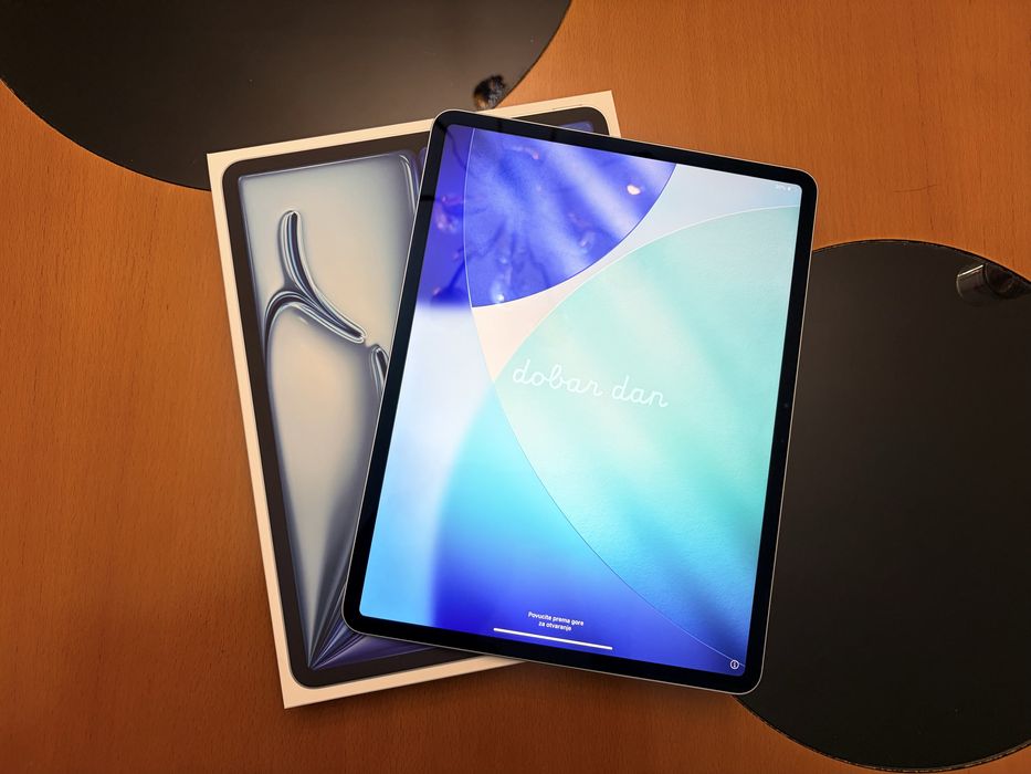 iPad Air M3 (2025) de 13” com 128GB Wi-Fi