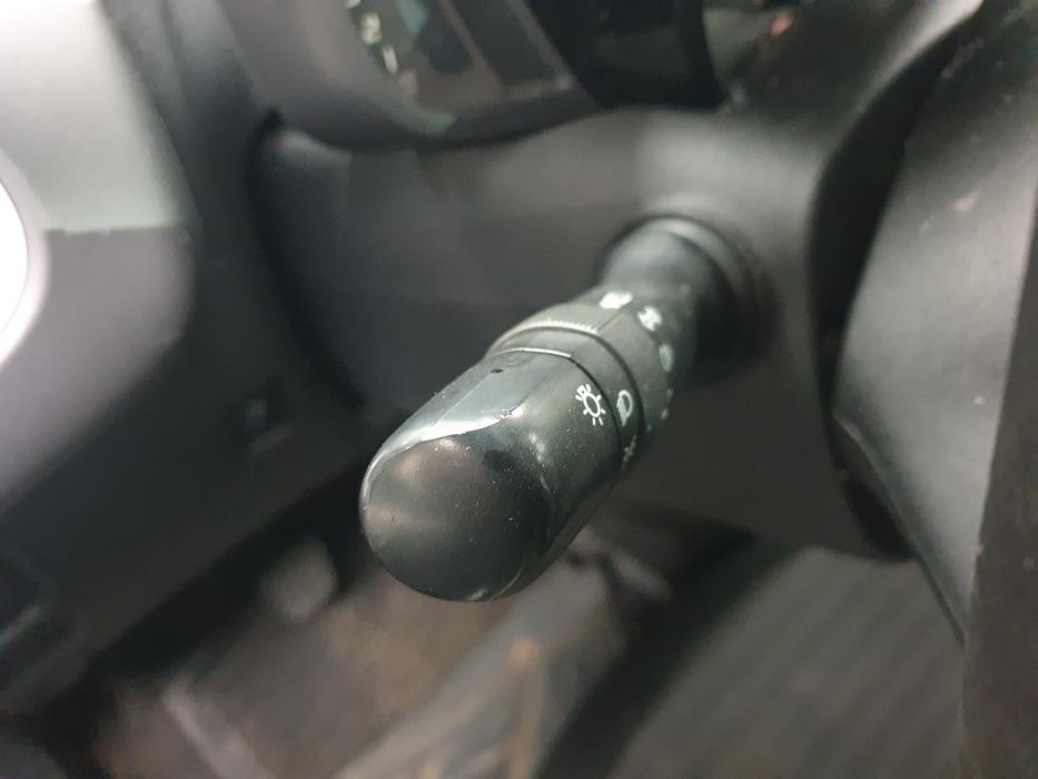 Conjunto / manetes de luzes e limpa vidros TOYOTA Aygo (_B4_)