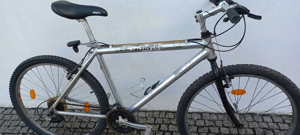 Bicicleta em alumínio