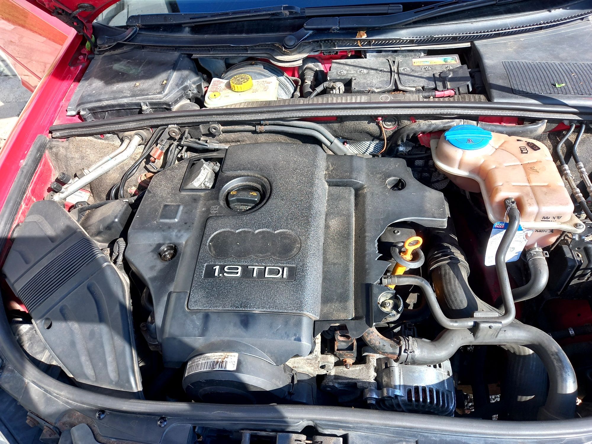 Audi A4b7  S line 1.9