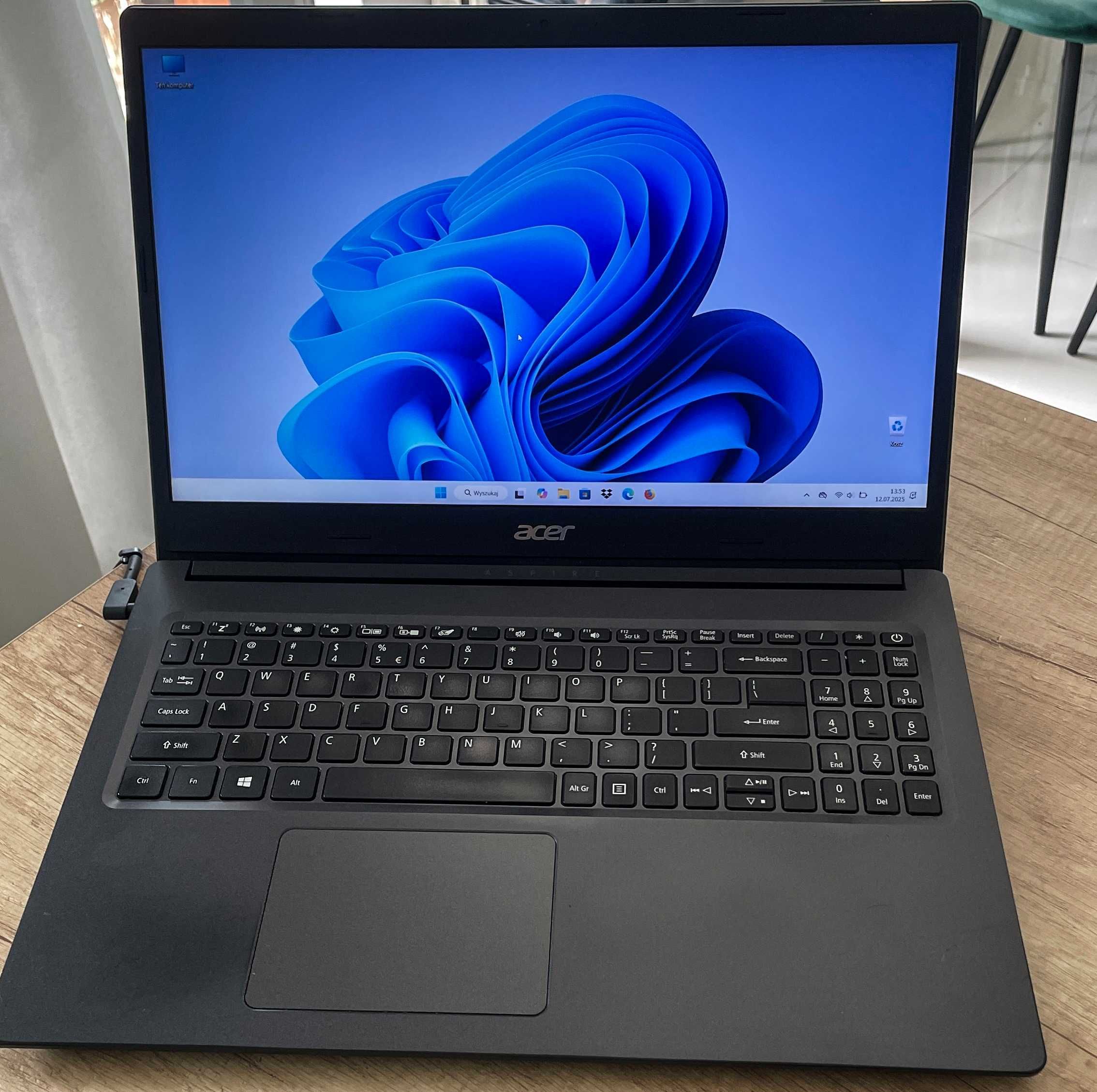 Acer Aspire A315-23 AMD Ryzen 5 3.7GHz M.2 512GB, DDR 8GB, Win11 BDB