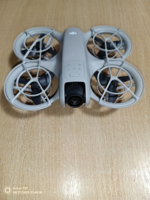 Продам dji neo майже новий