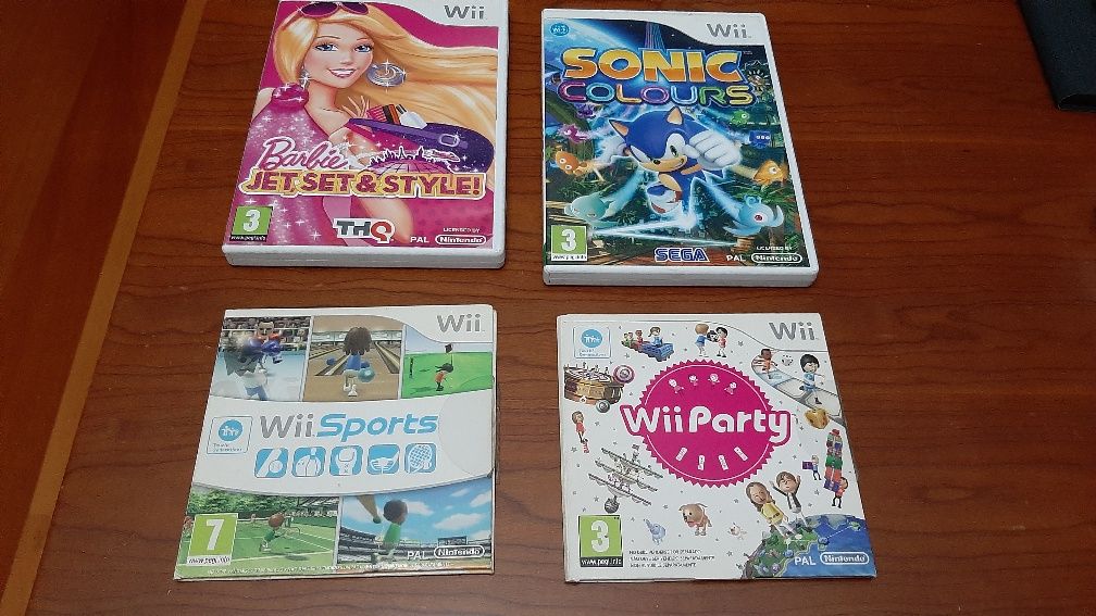 Wii Nintendo e 4 jogos