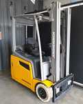 Empilhador Jungheinrich EFG 216K